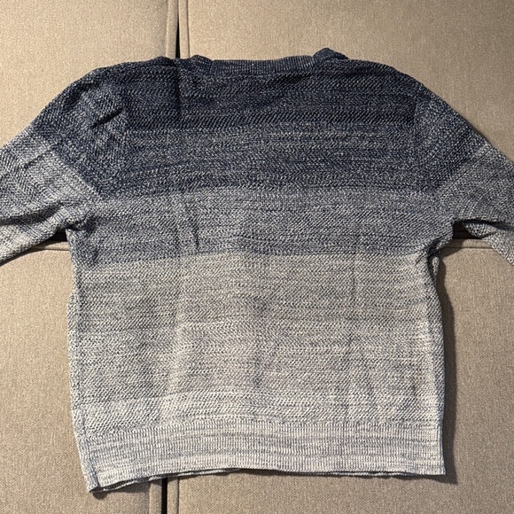 Express Men's Blue and Gray Gradiant Cardigan Sweater: XL - Picture 7 of 11